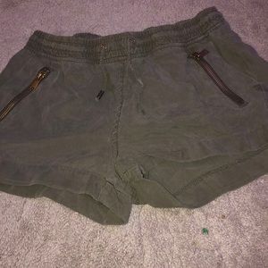 i am selling shorts